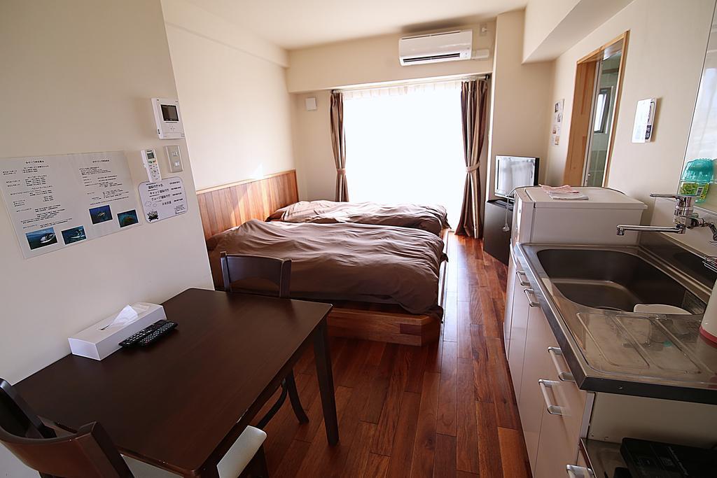 Robcondロブコンド Apartment Наха Екстериор снимка